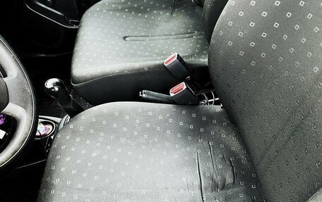 Toyota Yaris III рестайлинг, 2008 год, 490 000 рублей, 10 фотография