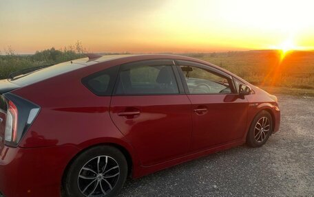 Toyota Prius, 2013 год, 1 450 000 рублей, 4 фотография