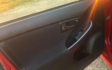 Toyota Prius, 2013 год, 1 450 000 рублей, 3 фотография