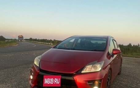 Toyota Prius, 2013 год, 1 450 000 рублей, 2 фотография