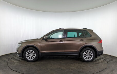 Volkswagen Tiguan II, 2019 год, 2 350 000 рублей, 8 фотография