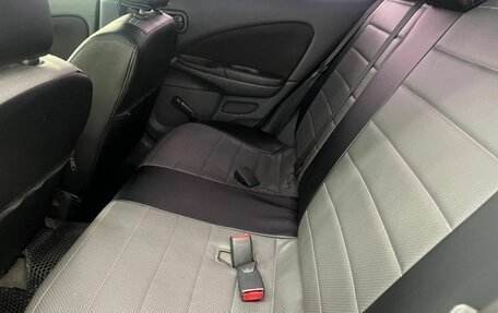 Nissan Almera, 2005 год, 300 000 рублей, 13 фотография