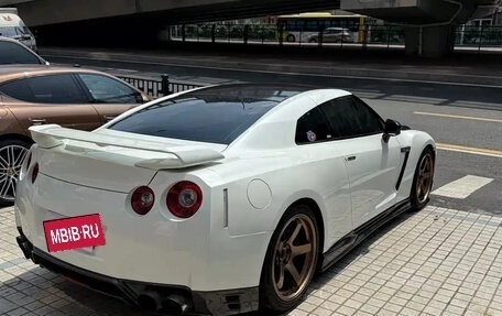 Nissan GT-R, 2015 год, 10 796 690 рублей, 3 фотография