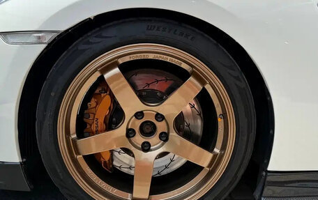 Nissan GT-R, 2015 год, 10 796 690 рублей, 13 фотография