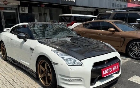 Nissan GT-R, 2015 год, 10 796 690 рублей, 5 фотография
