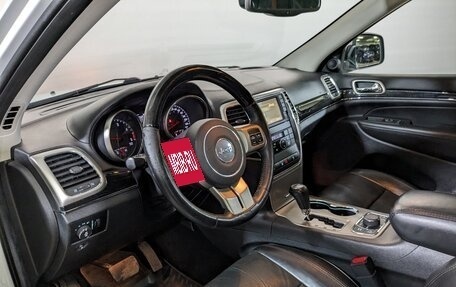 Jeep Grand Cherokee, 2012 год, 2 050 000 рублей, 30 фотография