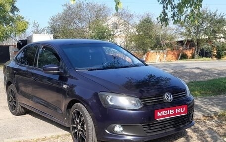Volkswagen Polo VI (EU Market), 2013 год, 750 000 рублей, 1 фотография