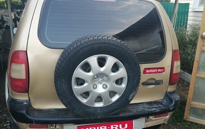 Chevrolet Niva I рестайлинг, 2004 год, 229 000 рублей, 1 фотография