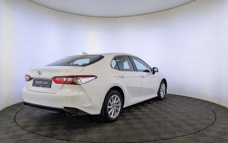 Toyota Camry, 2021 год, 2 550 000 рублей, 5 фотография