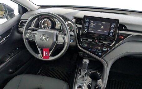 Toyota Camry, 2021 год, 2 550 000 рублей, 28 фотография