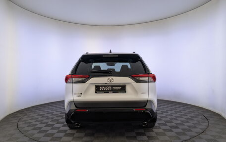 Toyota RAV4, 2021 год, 3 695 000 рублей, 6 фотография