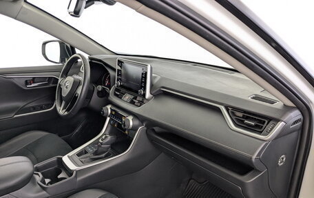 Toyota RAV4, 2021 год, 3 695 000 рублей, 11 фотография