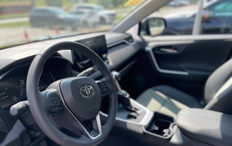 Toyota RAV4, 2025 год, 3 680 000 рублей, 10 фотография