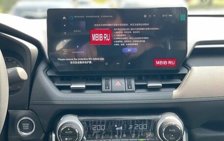 Toyota RAV4, 2025 год, 3 680 000 рублей, 22 фотография