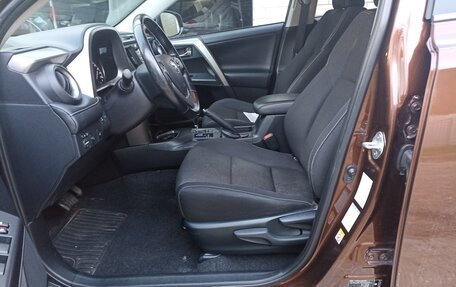 Toyota RAV4, 2016 год, 2 290 000 рублей, 3 фотография