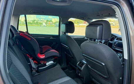 Volkswagen Tiguan II, 2018 год, 2 100 000 рублей, 5 фотография