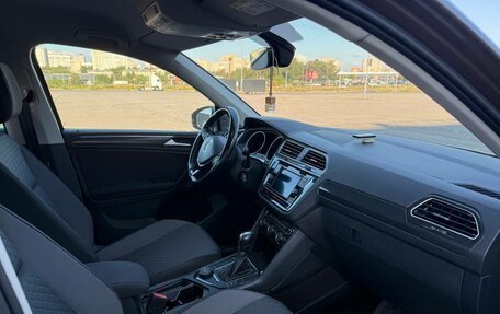 Volkswagen Tiguan II, 2018 год, 2 100 000 рублей, 8 фотография