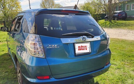 Honda Fit Shuttle I рестайлинг, 2012 год, 880 000 рублей, 2 фотография