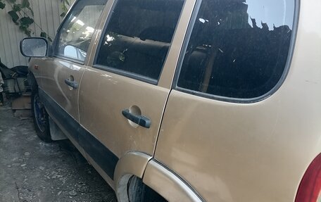 Chevrolet Niva I рестайлинг, 2004 год, 229 000 рублей, 9 фотография
