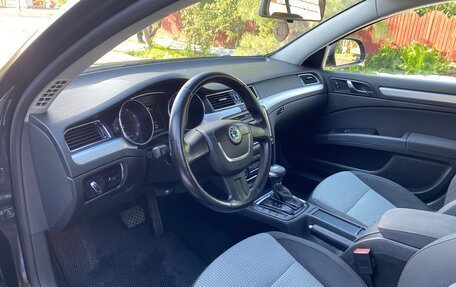 Skoda Superb III рестайлинг, 2010 год, 680 000 рублей, 6 фотография