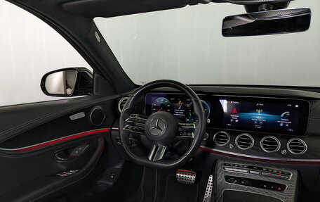 Mercedes-Benz E-Класс, 2021 год, 4 400 000 рублей, 23 фотография
