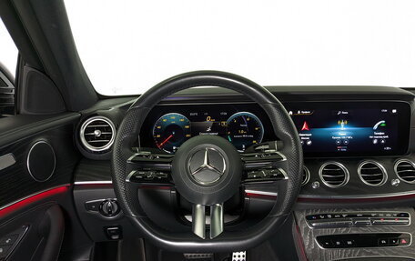 Mercedes-Benz E-Класс, 2021 год, 4 400 000 рублей, 22 фотография