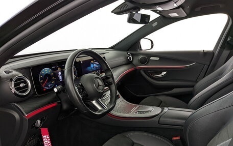 Mercedes-Benz E-Класс, 2021 год, 4 400 000 рублей, 16 фотография
