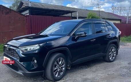 Toyota RAV4, 2020 год, 3 500 000 рублей, 3 фотография