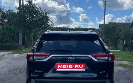 Toyota RAV4, 2020 год, 3 500 000 рублей, 6 фотография