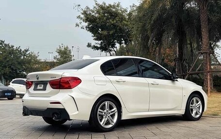 BMW 1 серия, 2022 год, 2 000 000 рублей, 6 фотография