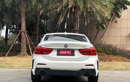 BMW 1 серия, 2022 год, 2 000 000 рублей, 5 фотография