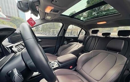 BMW 1 серия, 2022 год, 2 000 000 рублей, 13 фотография