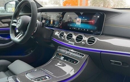 Mercedes-Benz E-Класс AMG, 2022 год, 6 437 000 рублей, 7 фотография