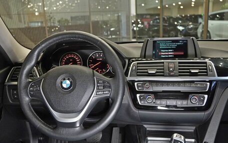 BMW 3 серия, 2018 год, 1 899 000 рублей, 9 фотография