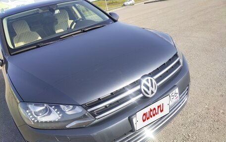 Volkswagen Touareg III, 2012 год, 2 180 000 рублей, 4 фотография