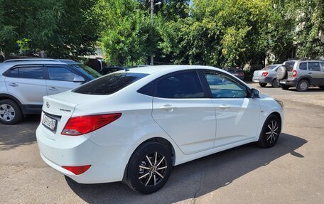 Hyundai Solaris II рестайлинг, 2015 год, 887 000 рублей, 6 фотография