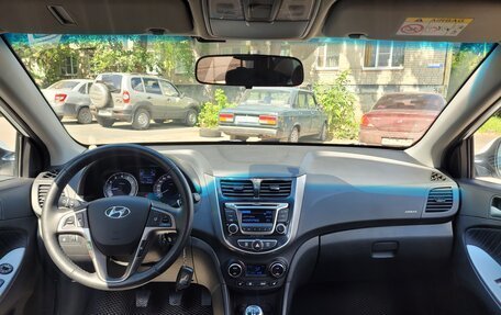 Hyundai Solaris II рестайлинг, 2015 год, 887 000 рублей, 11 фотография
