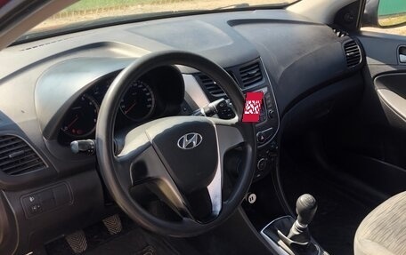 Hyundai Solaris II рестайлинг, 2016 год, 790 000 рублей, 11 фотография