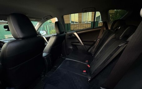 Toyota RAV4, 2017 год, 2 370 000 рублей, 6 фотография