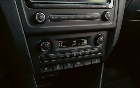 Skoda Rapid I, 2015 год, 895 000 рублей, 14 фотография