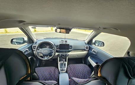 Hyundai Venue I, 2022 год, 2 350 000 рублей, 8 фотография