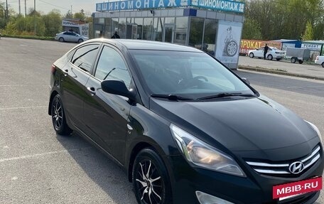 Hyundai Solaris II рестайлинг, 2015 год, 650 000 рублей, 2 фотография