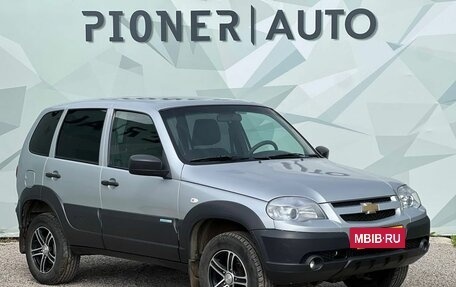 Chevrolet Niva I рестайлинг, 2019 год, 790 000 рублей, 3 фотография