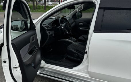 Mitsubishi L200 IV рестайлинг, 2017 год, 2 350 000 рублей, 10 фотография