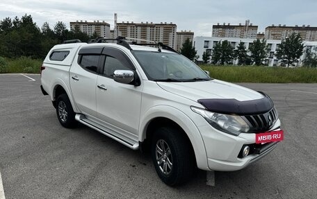 Mitsubishi L200 IV рестайлинг, 2017 год, 2 350 000 рублей, 3 фотография