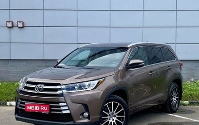 Toyota Highlander III, 2018 год, 3 699 000 рублей, 1 фотография