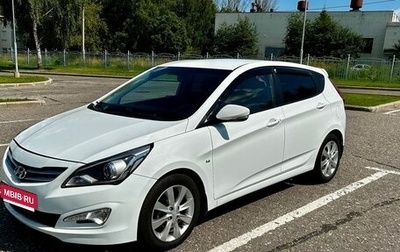Hyundai Solaris II рестайлинг, 2015 год, 1 200 000 рублей, 1 фотография