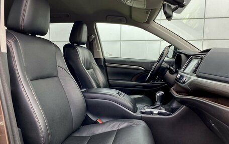 Toyota Highlander III, 2018 год, 3 699 000 рублей, 27 фотография