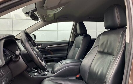 Toyota Highlander III, 2018 год, 3 699 000 рублей, 25 фотография