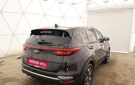 KIA Sportage IV рестайлинг, 2020 год, 2 090 000 рублей, 3 фотография
